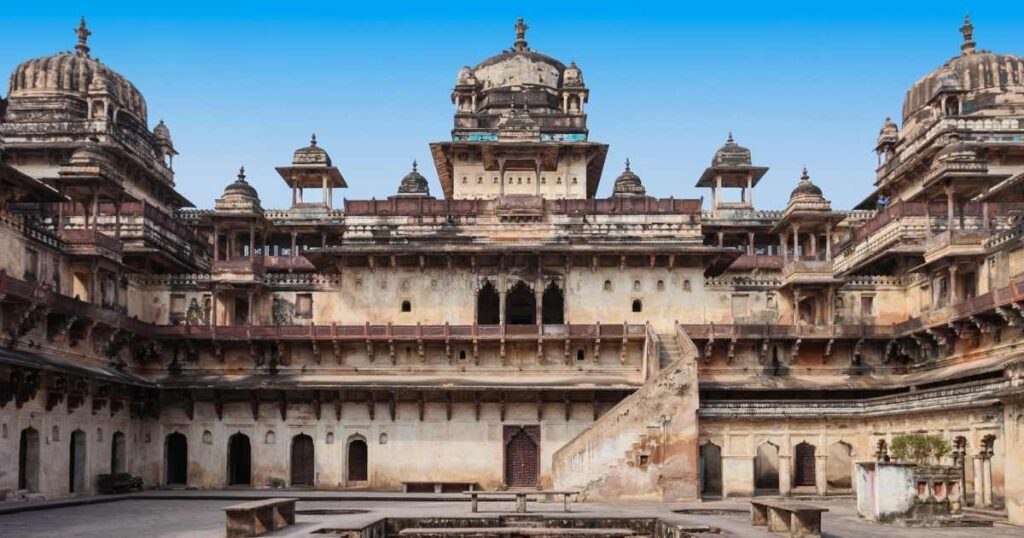 Orchha, Place in Madhya Pradesh, City, 7 Best Places To Visit In Monsoon In India