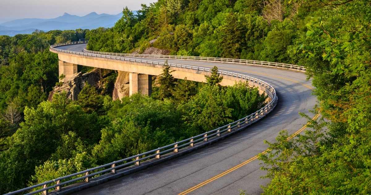 Skyline Drive Blue Ridge Parkway (Virginia and North Carolina