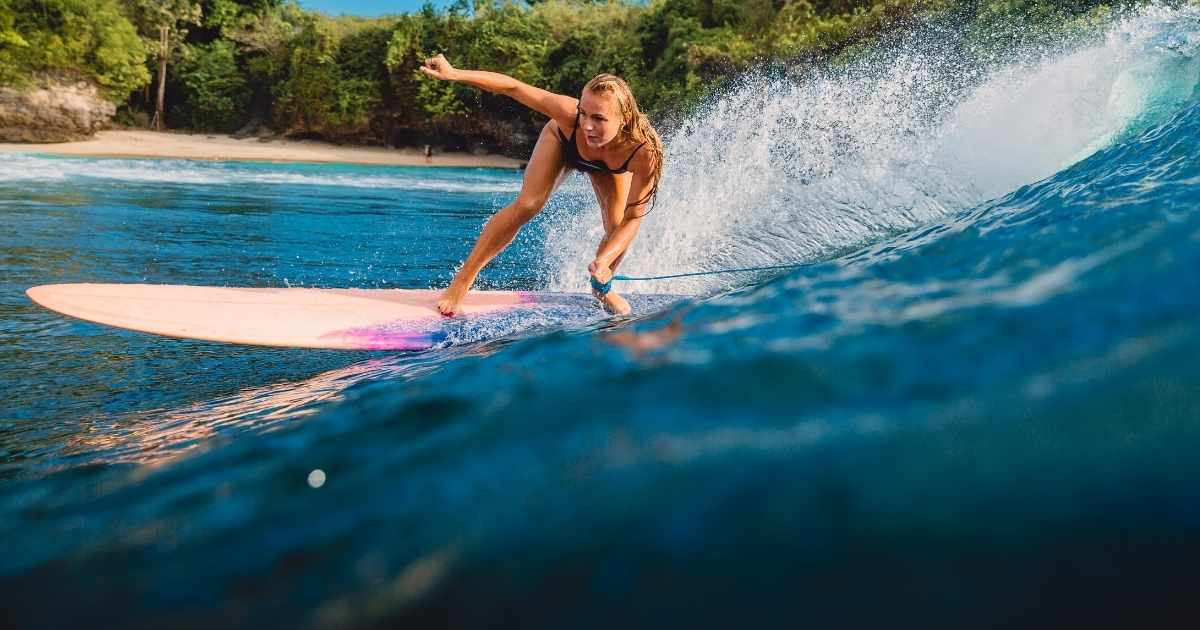 surf in bali