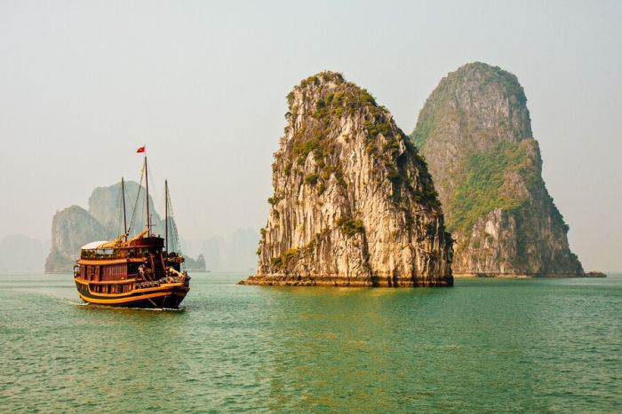 places to visit in vietnam - thetripsuggest