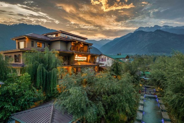 best hotel in jammu and kashmir - thetripsuggest