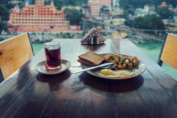famous cafe in rishikesh - thetripsuggest