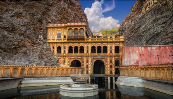 Historical places in Jaipur - thetripsuggest