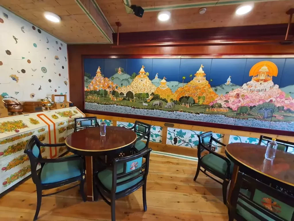 best place to have lunch in Delhi - thetripsuggest