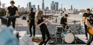 Read more about the article These Restaurants With Live Music Are Perfect For A Happy Evening 