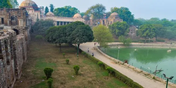 Historical Places in delhi - thetripsuggest