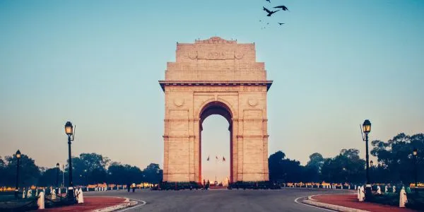 famous monuments in Delhi - thetripsuggest