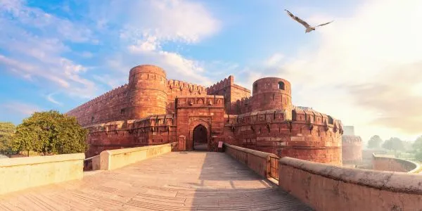 famous monuments in Delhi - thetripsuggest