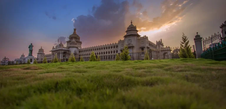 Historical places in bangalore - thetripsuggest