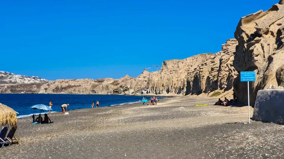 best beaches in Santorini - Thetripsuggest