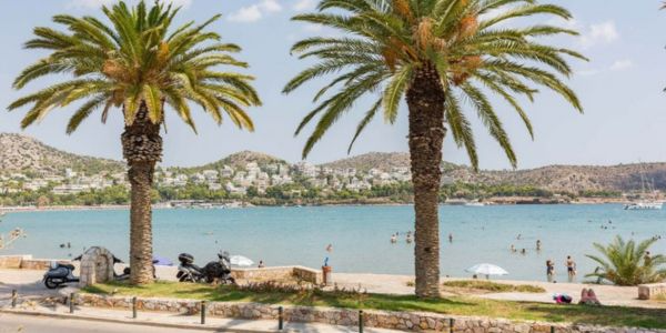 best beaches in Athens - thetripsuggest