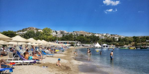 best beaches in Athens - thetripsuggest