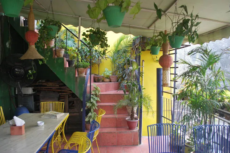 rooftop cafes in Delhi - thetripsuggest