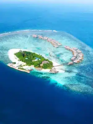 Places-to-visit-for-Honeymoon-Maldives-Vs-Seychelles